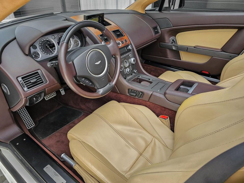 2012 Aston Martin V8 Vantage