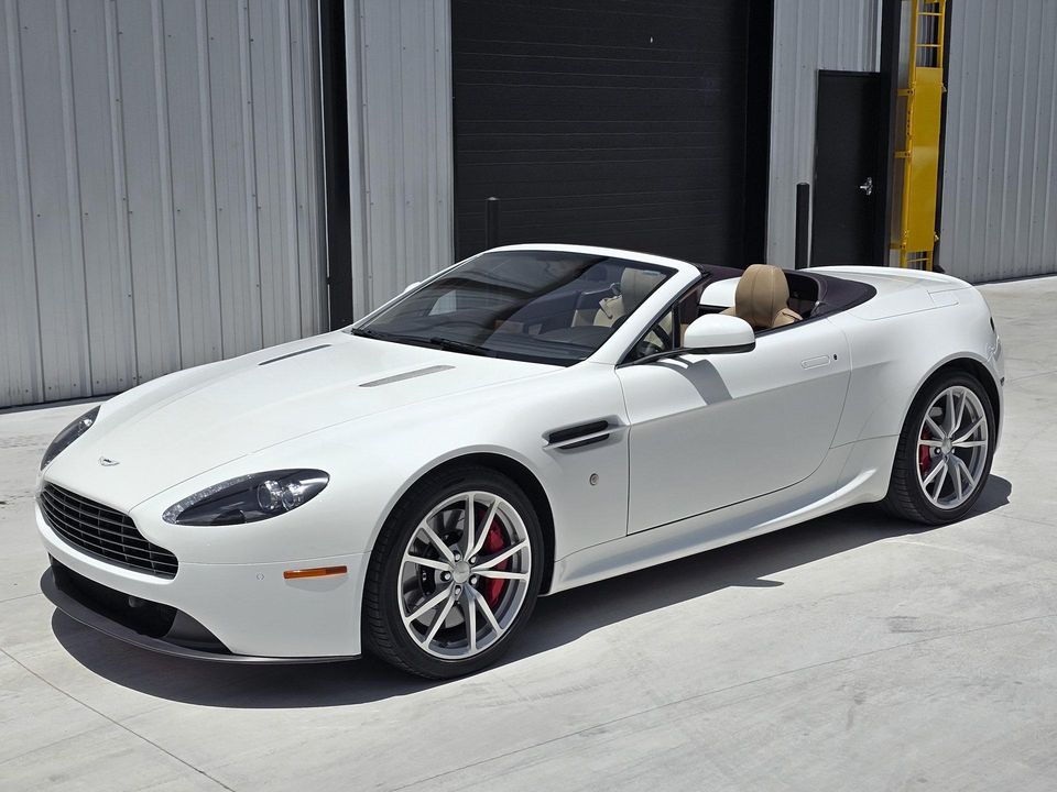 2012 Aston Martin V8 Vantage