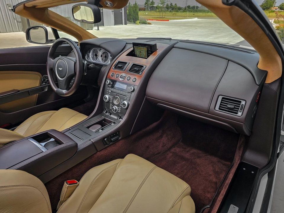 2012 Aston Martin V8 Vantage
