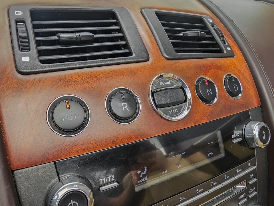 2012 Aston Martin V8 Vantage