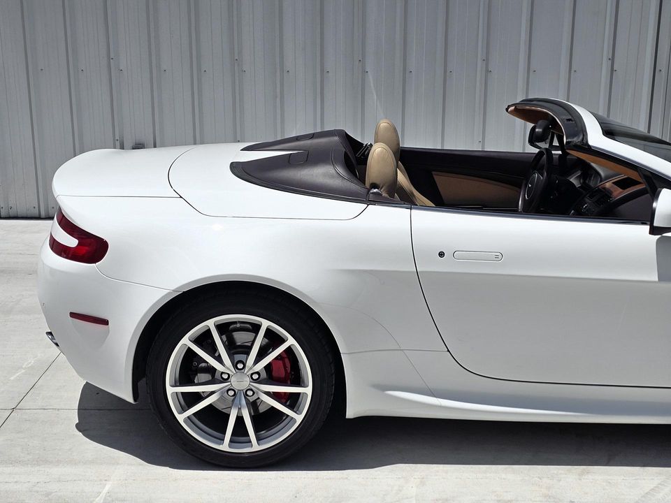 2012 Aston Martin V8 Vantage