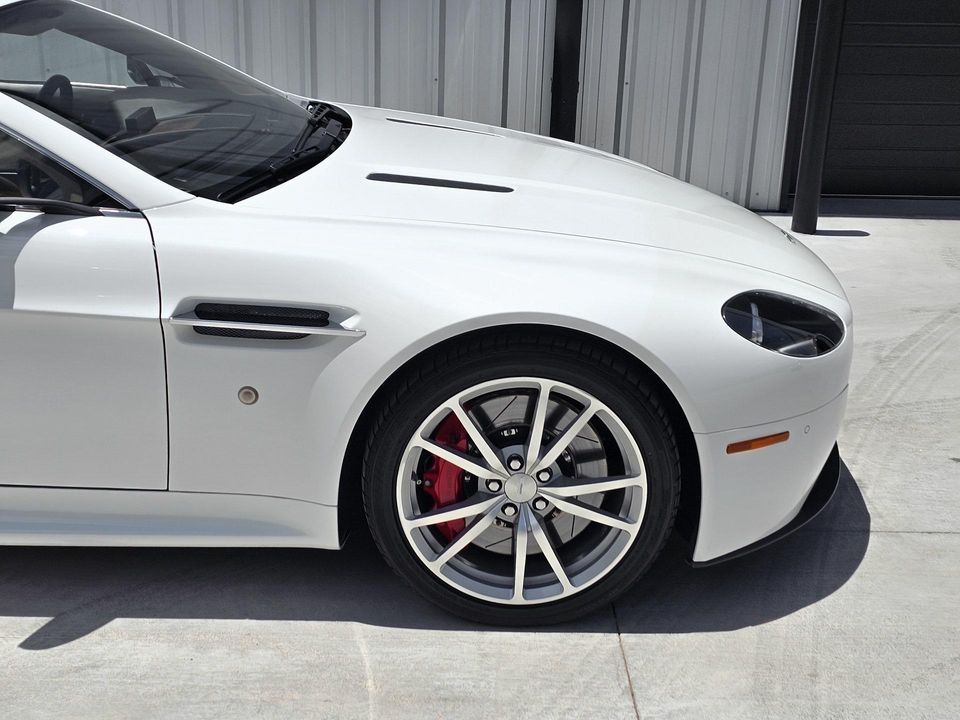 2012 Aston Martin V8 Vantage
