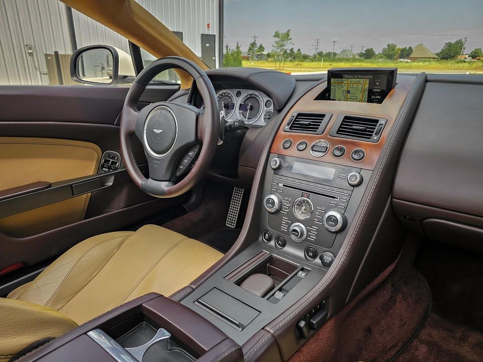 2012 Aston Martin V8 Vantage