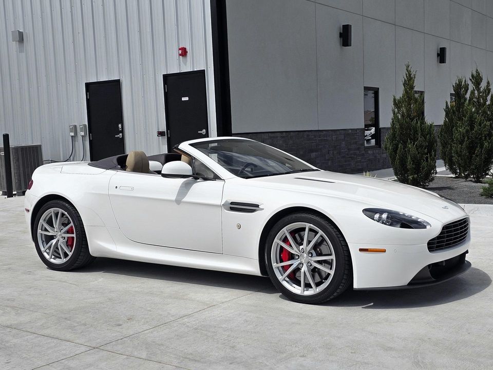 2012 Aston Martin V8 Vantage