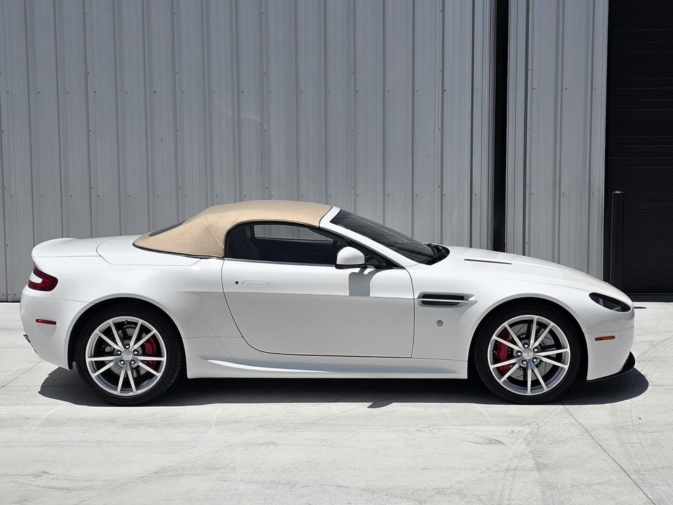 2012 Aston Martin V8 Vantage