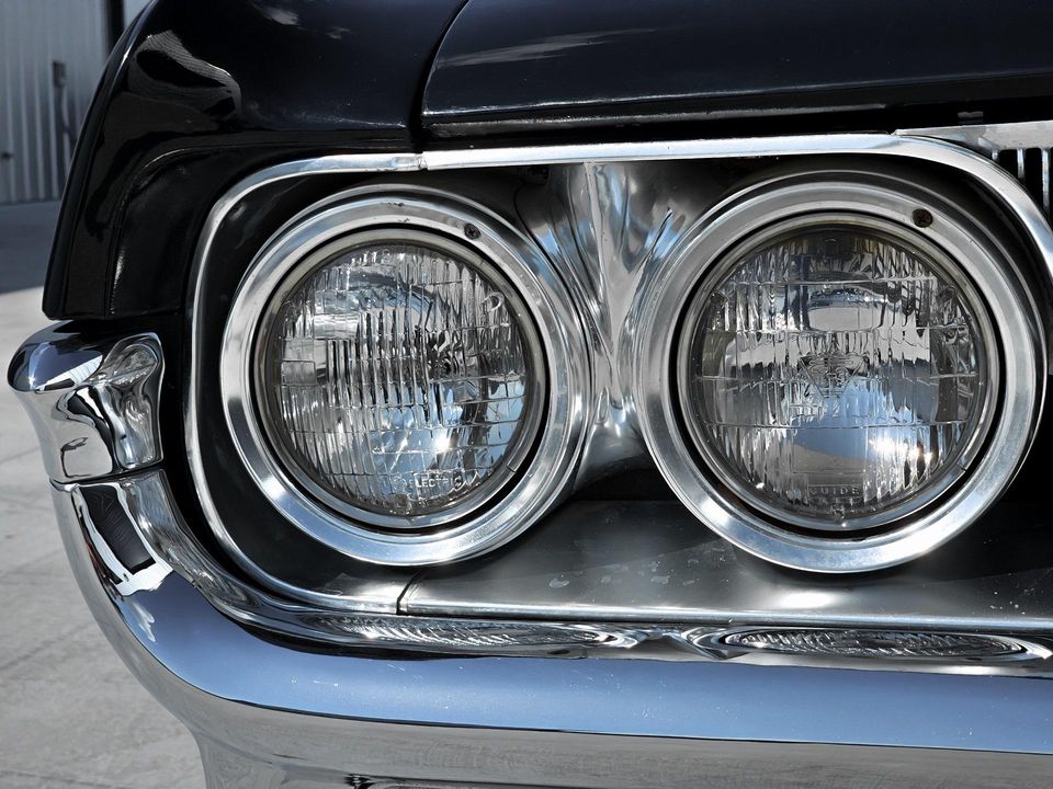 1961 Oldsmobile Starfire