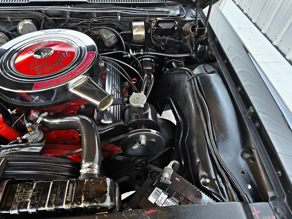 1961 Oldsmobile Starfire