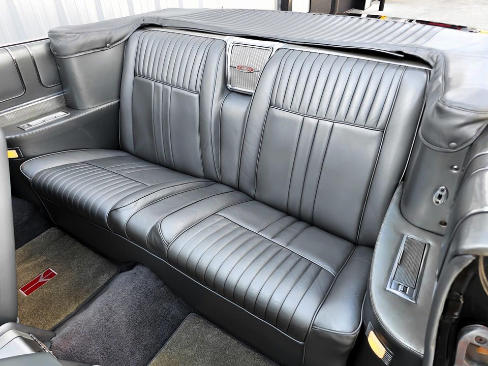 1961 Oldsmobile Starfire