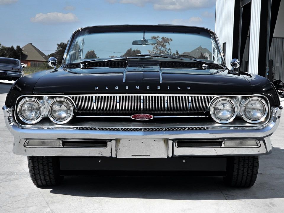 1961 Oldsmobile Starfire