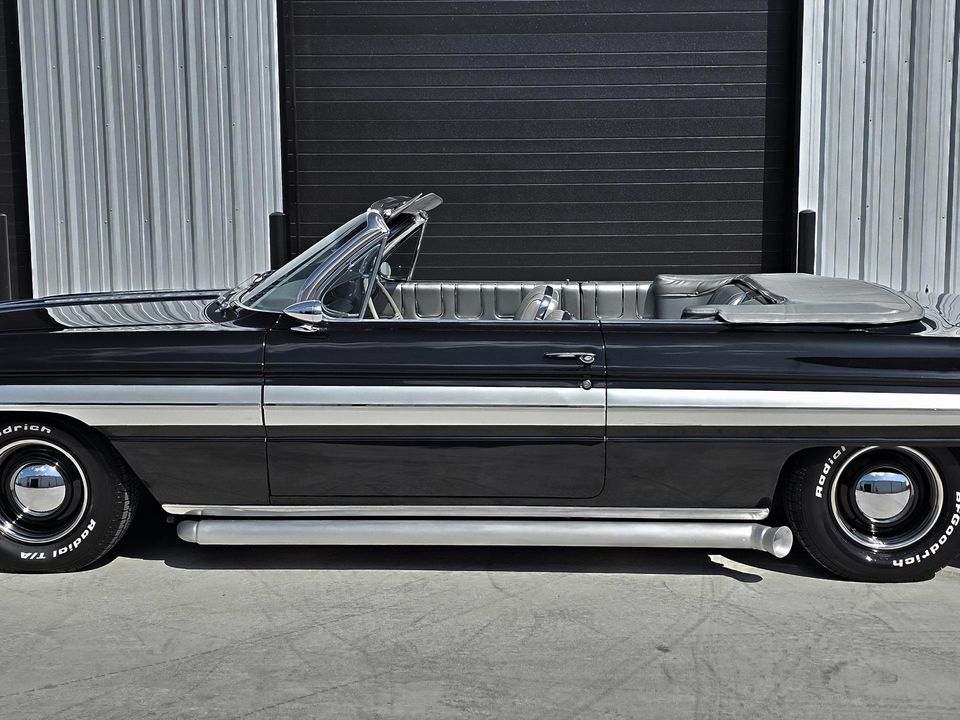 1961 Oldsmobile Starfire