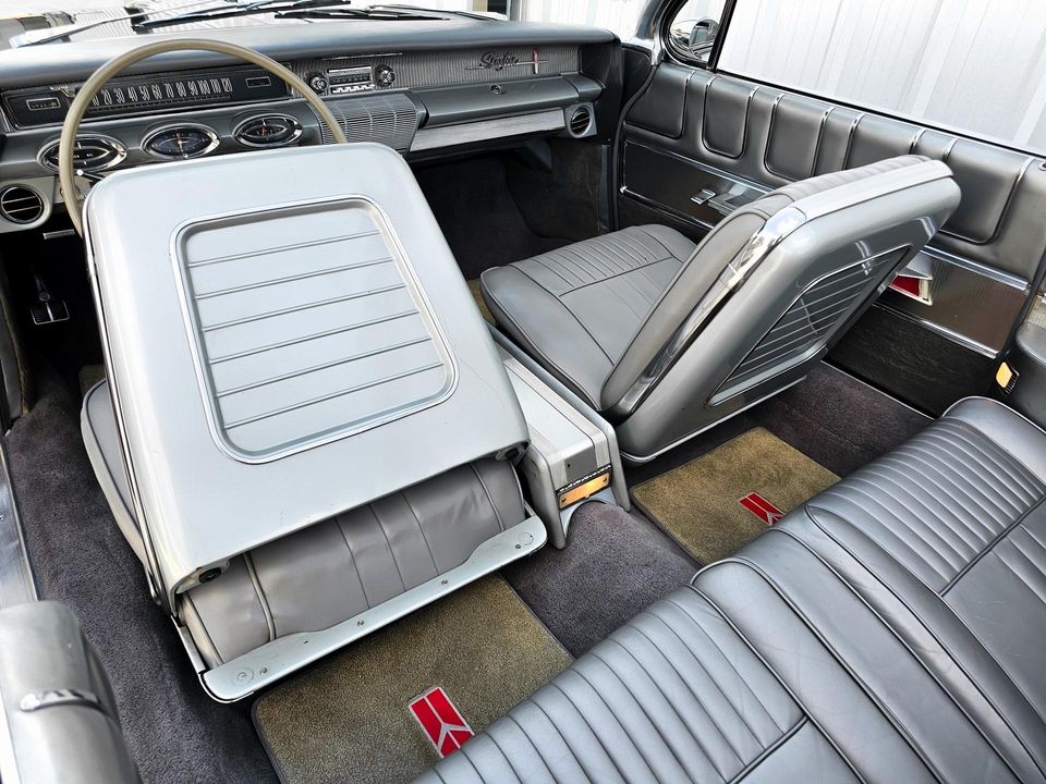 1961 Oldsmobile Starfire