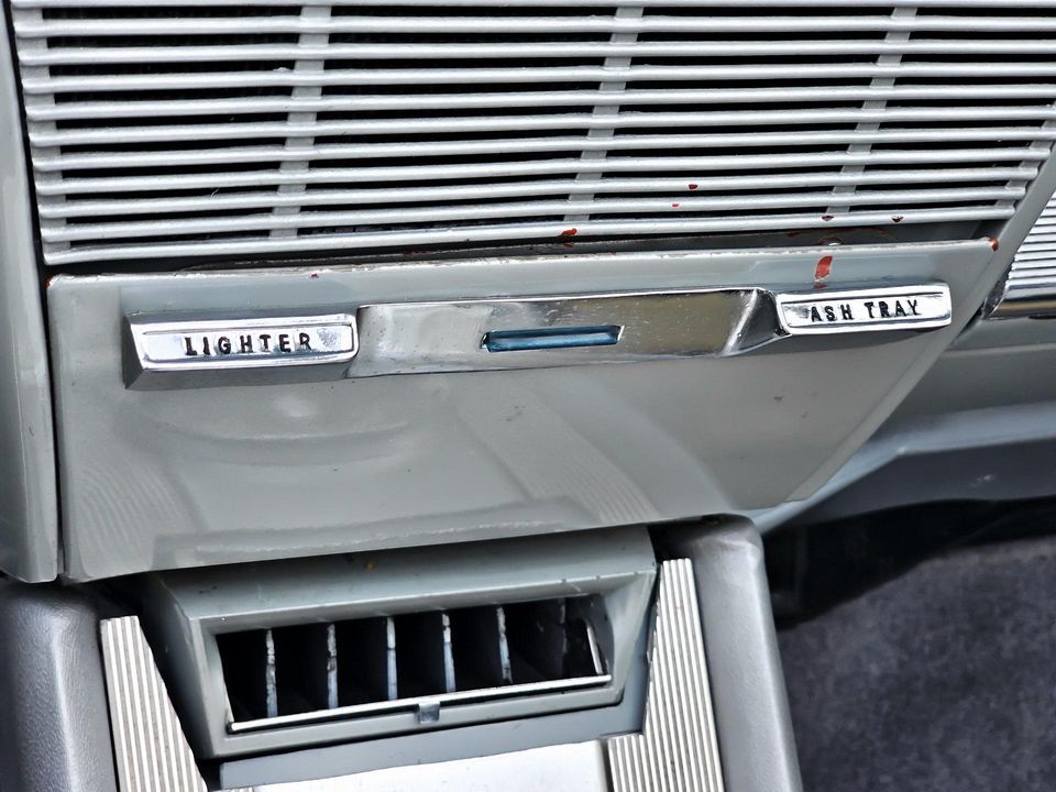 1961 Oldsmobile Starfire