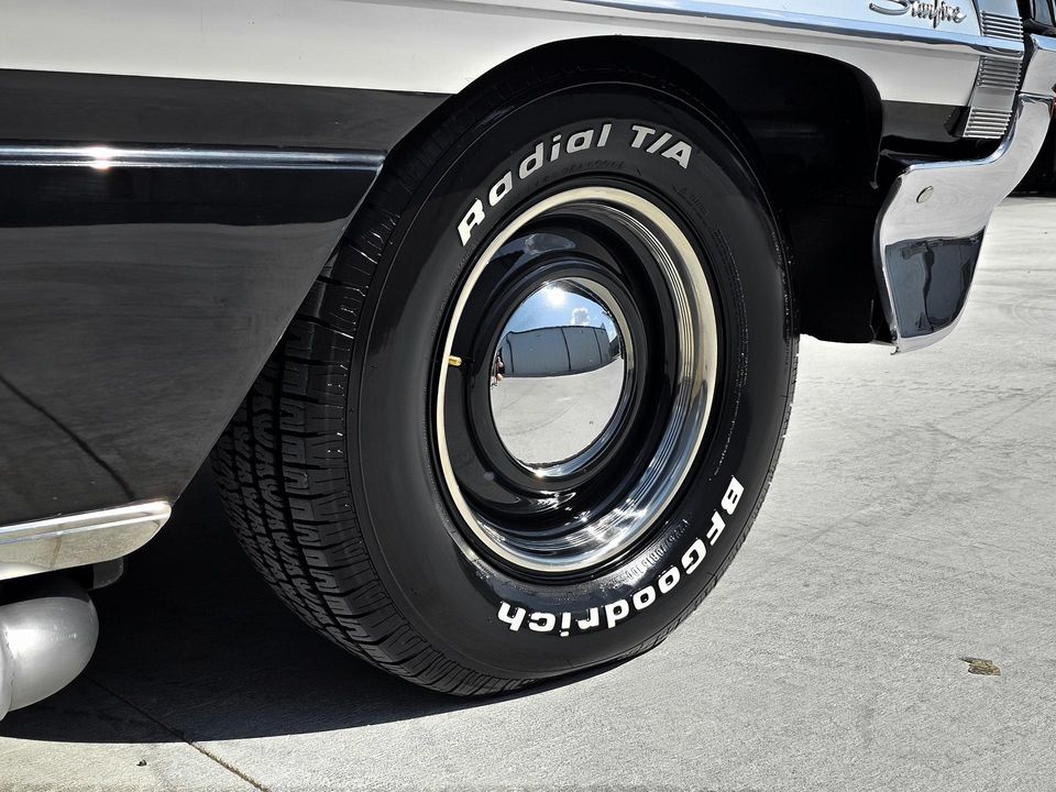 1961 Oldsmobile Starfire