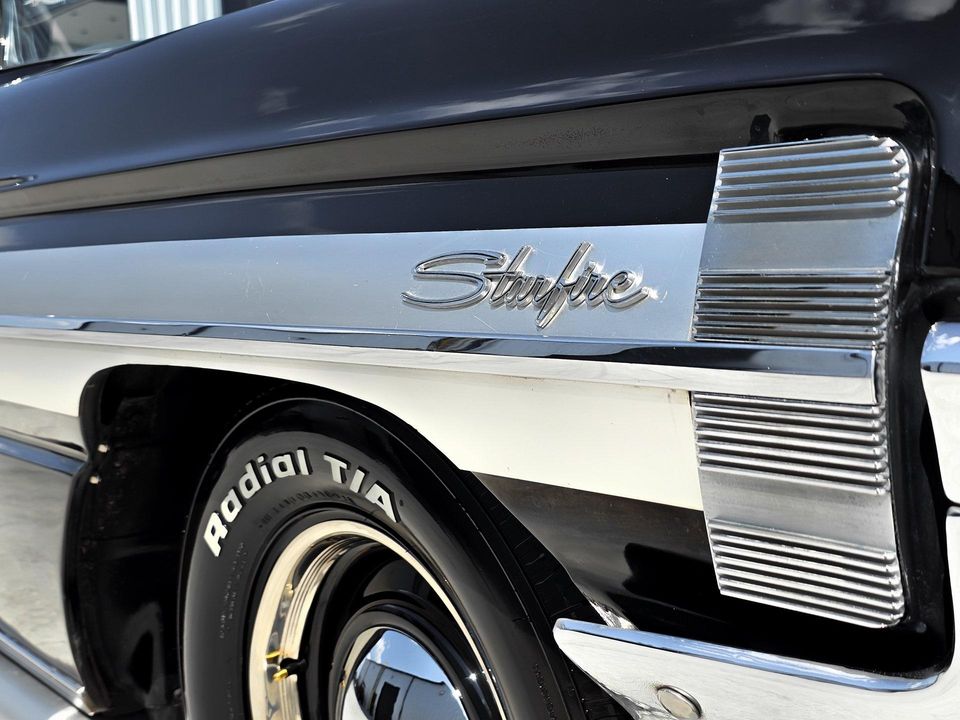 1961 Oldsmobile Starfire