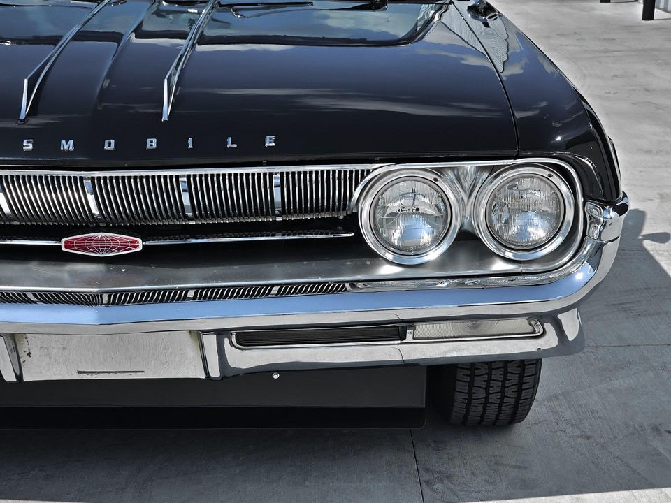 1961 Oldsmobile Starfire