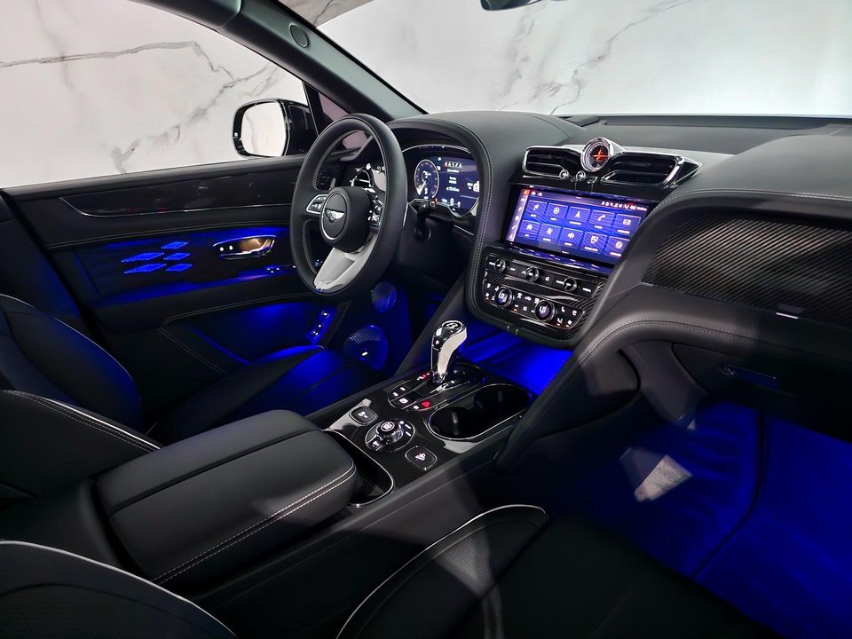 2023 Bentley Bentayga EWB