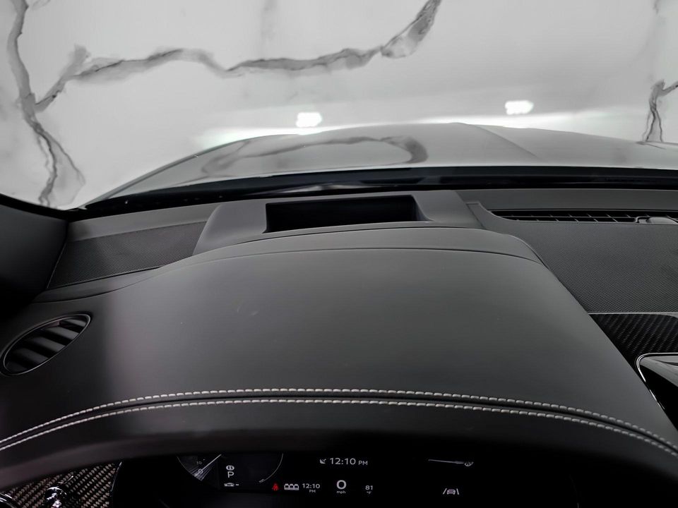 2023 Bentley Bentayga EWB