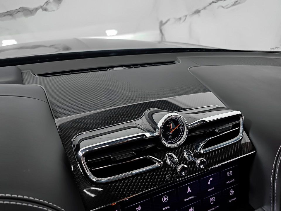 2023 Bentley Bentayga EWB