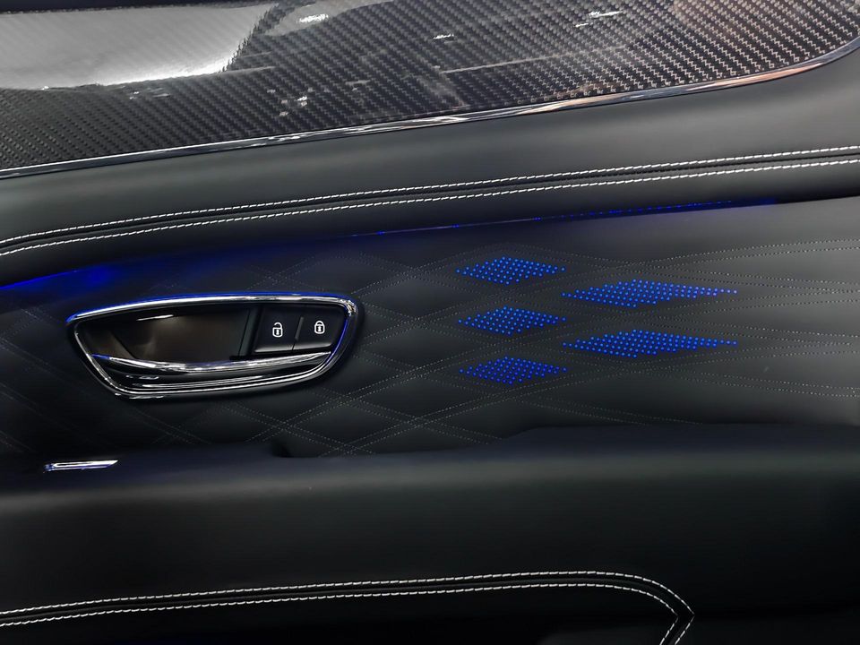 2023 Bentley Bentayga EWB