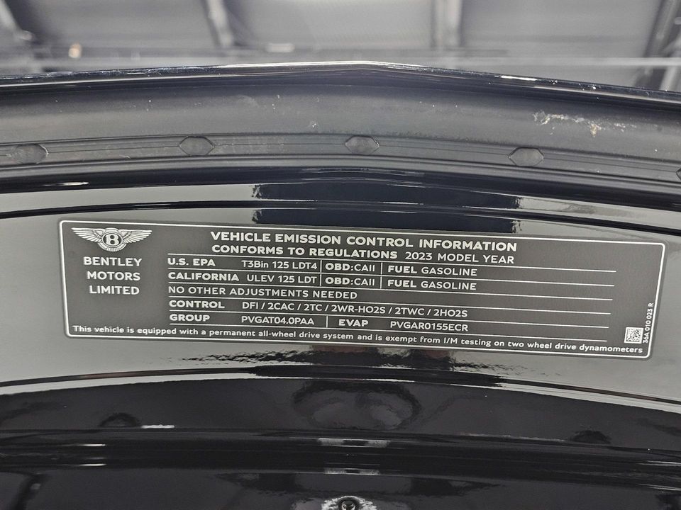2023 Bentley Bentayga EWB