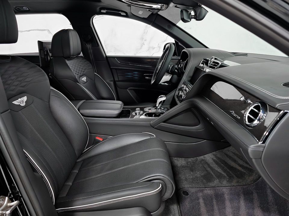2023 Bentley Bentayga EWB