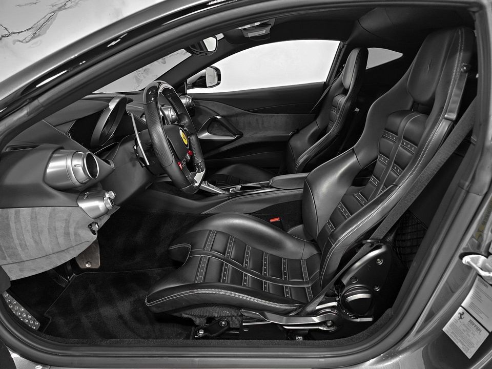 2019 Ferrari 812 Superfast