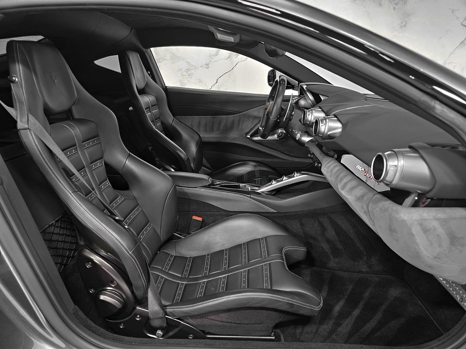 2019 Ferrari 812 Superfast