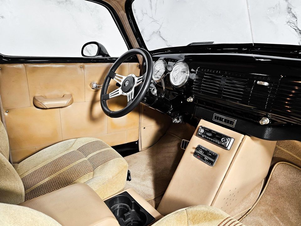 1952 GMC Suburban