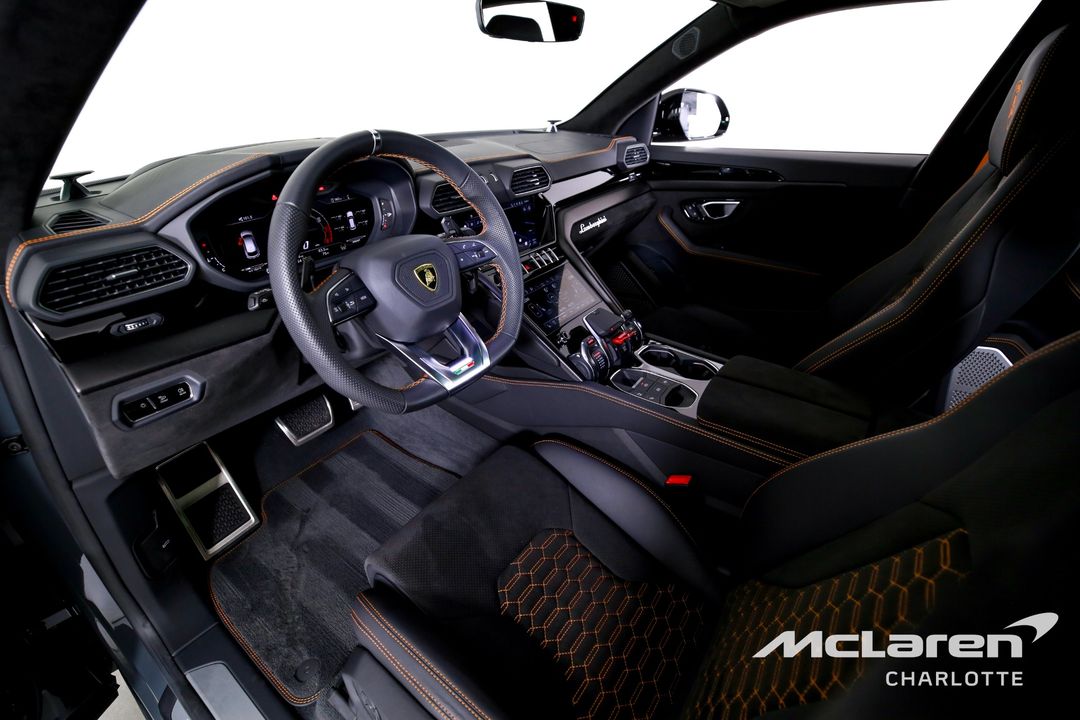 2024 Lamborghini Urus