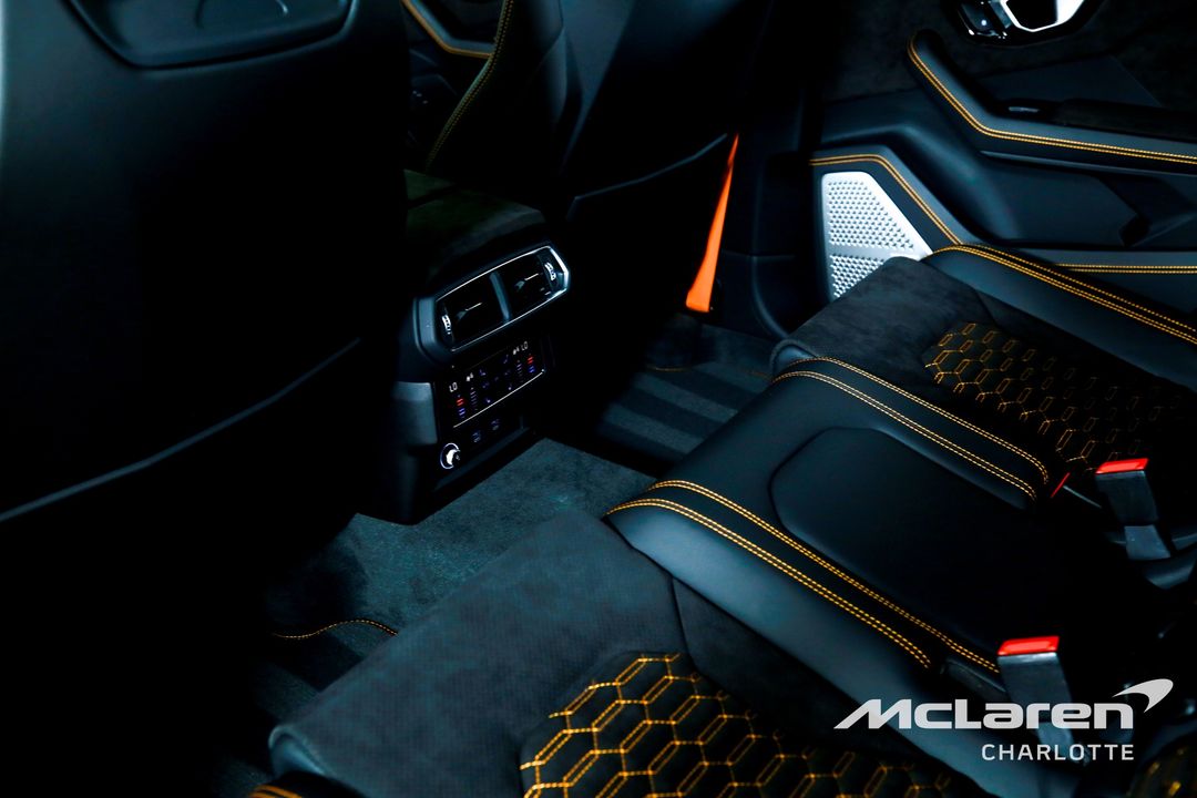 2024 Lamborghini Urus