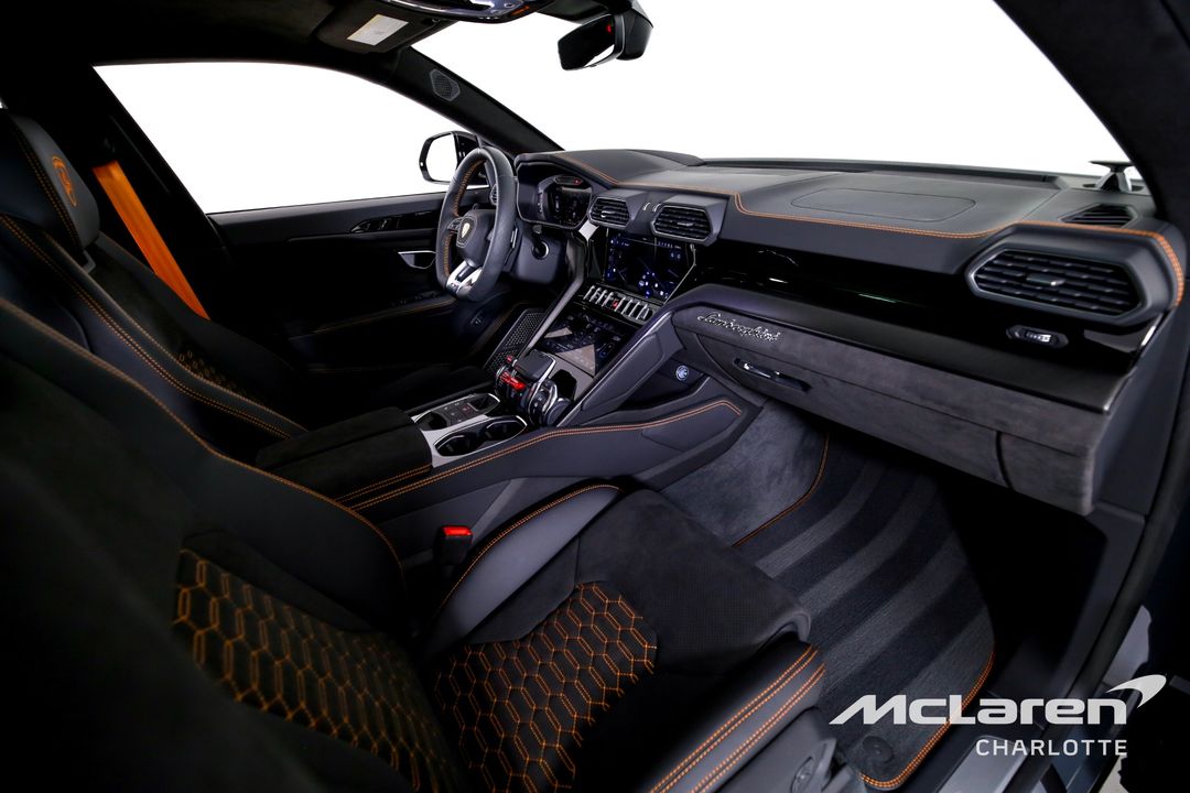 2024 Lamborghini Urus