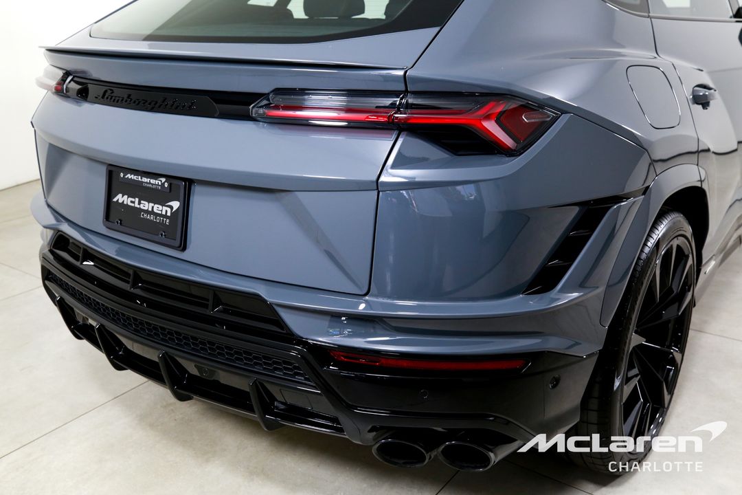 2024 Lamborghini Urus