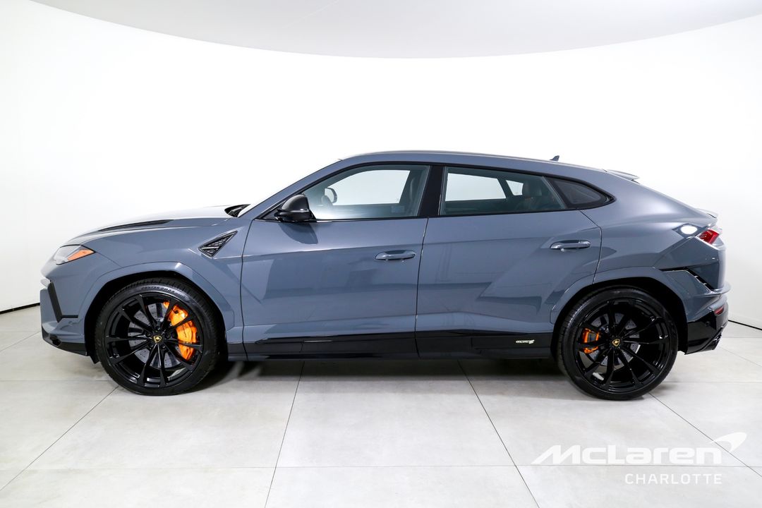 2024 Lamborghini Urus