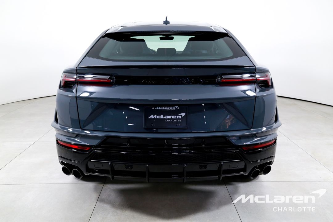 2024 Lamborghini Urus