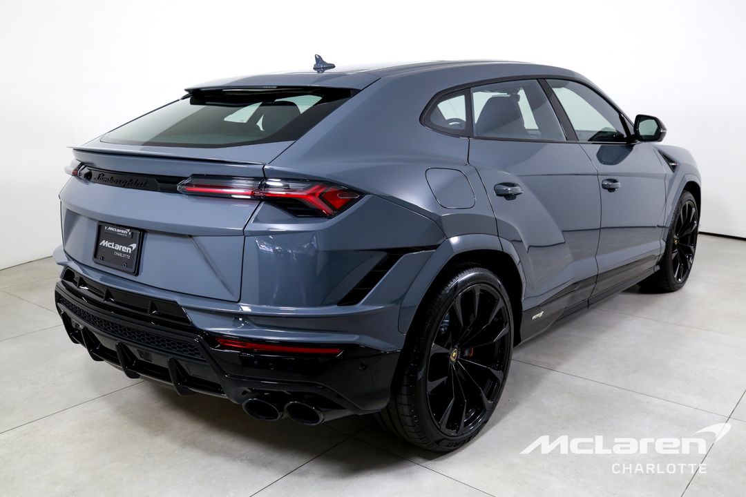 2024 Lamborghini Urus