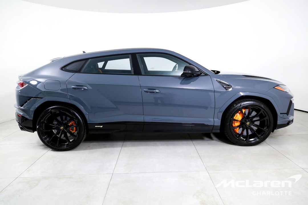 2024 Lamborghini Urus