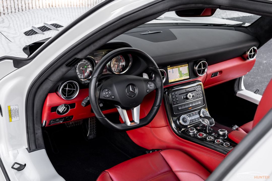 2012 Mercedes-Benz SLS AMG