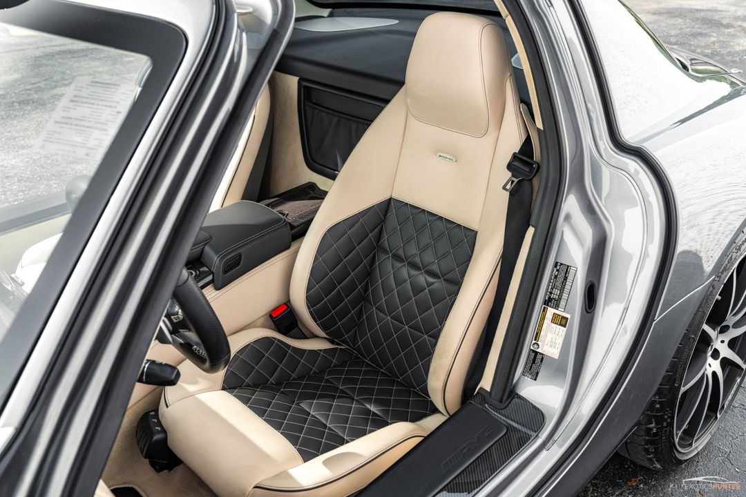 2013 Mercedes-Benz SLS AMG