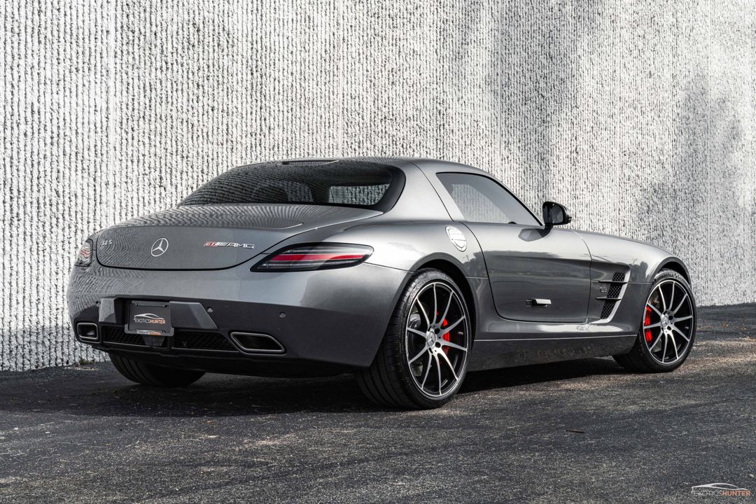 2013 Mercedes-Benz SLS AMG