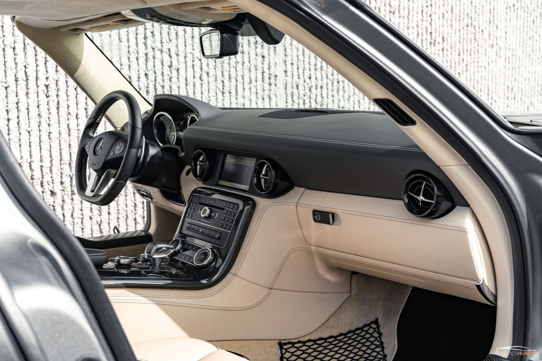 2013 Mercedes-Benz SLS AMG
