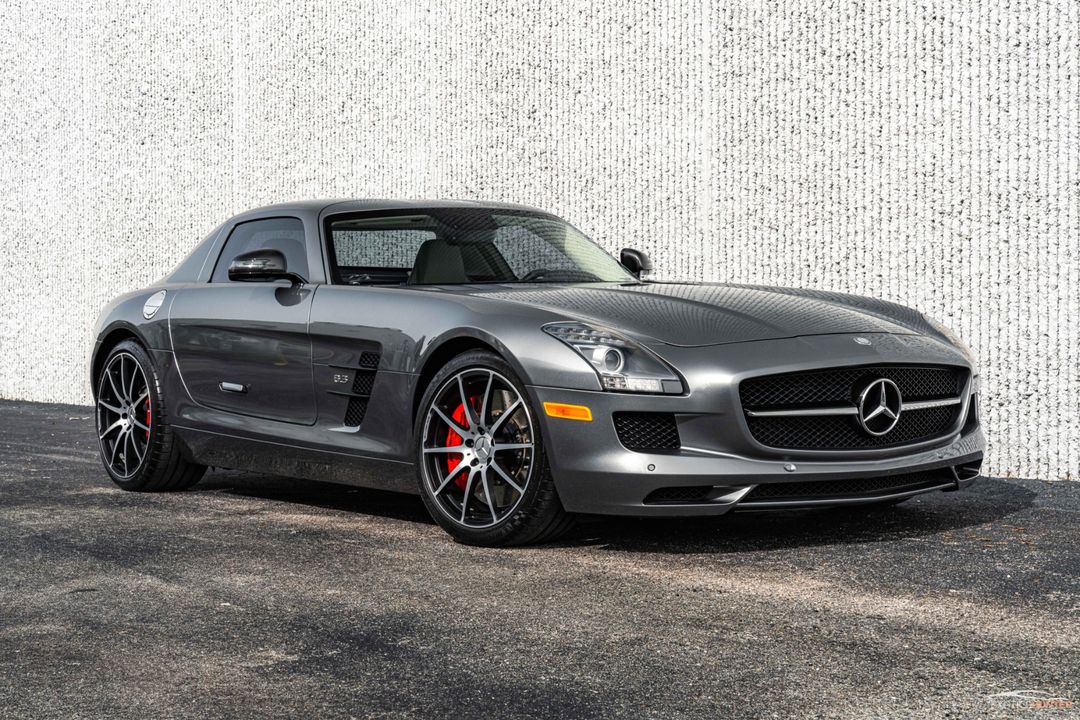 2013 Mercedes-Benz SLS AMG