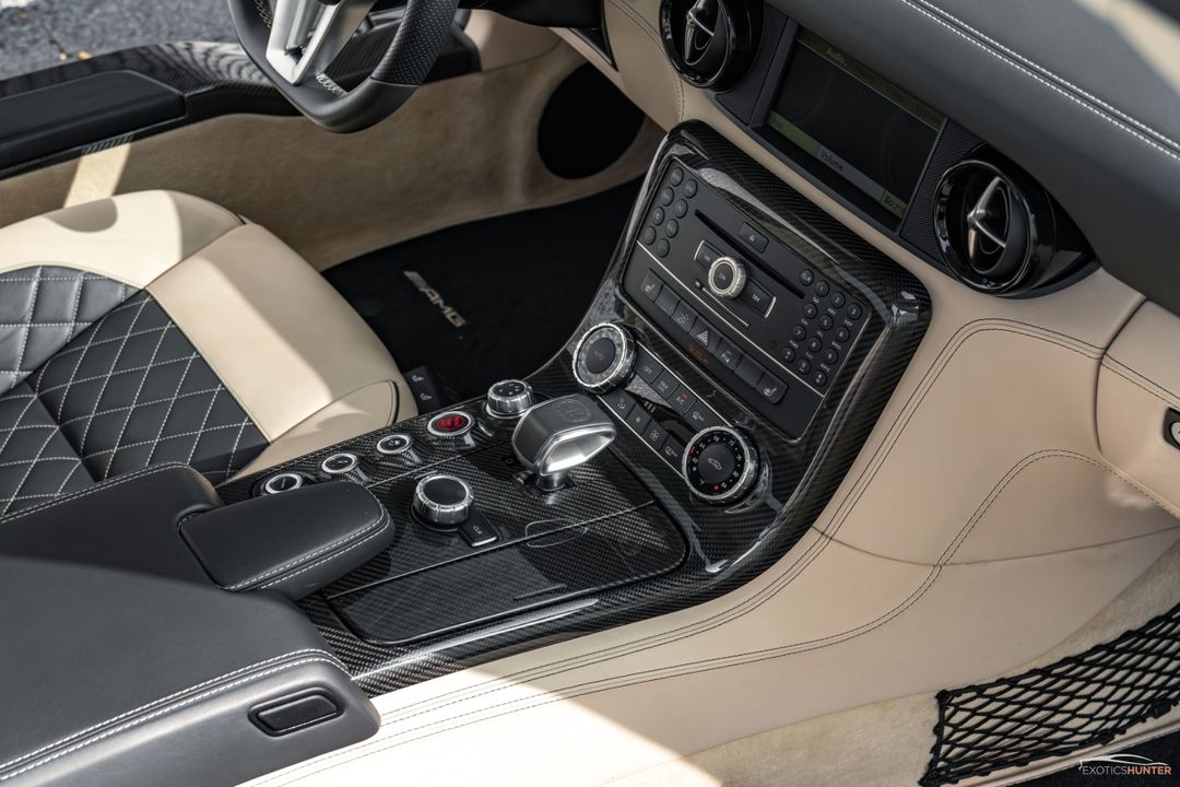 2013 Mercedes-Benz SLS AMG