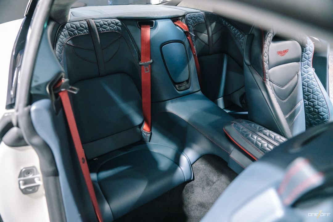 2019 Aston Martin DBS