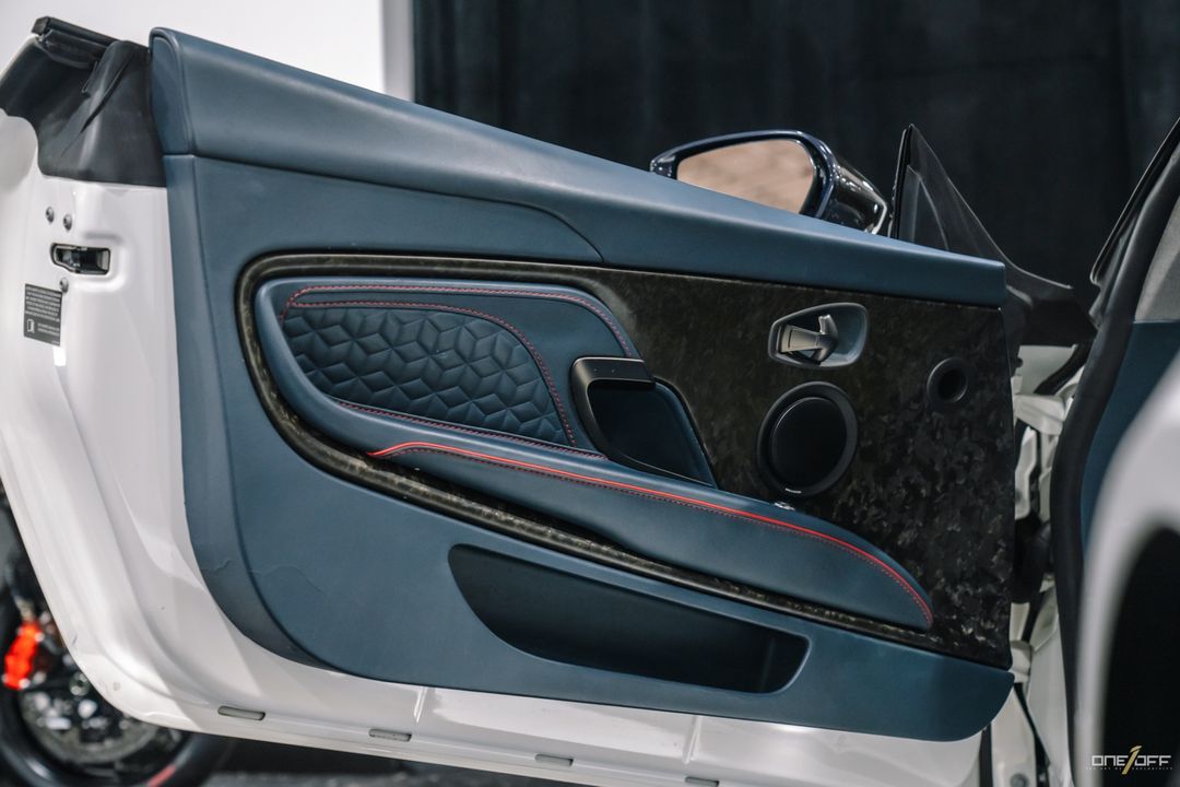 2019 Aston Martin DBS