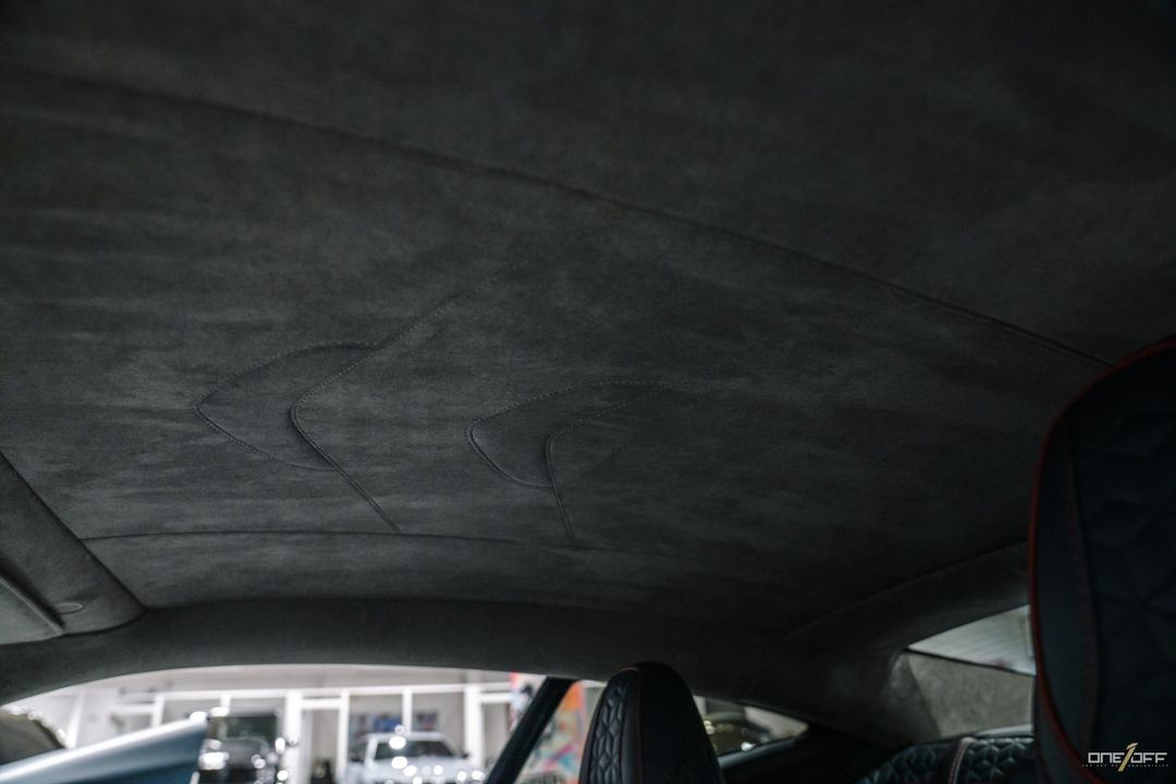 2019 Aston Martin DBS