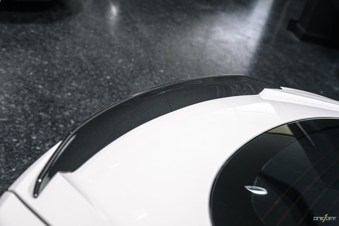 2019 Aston Martin DBS