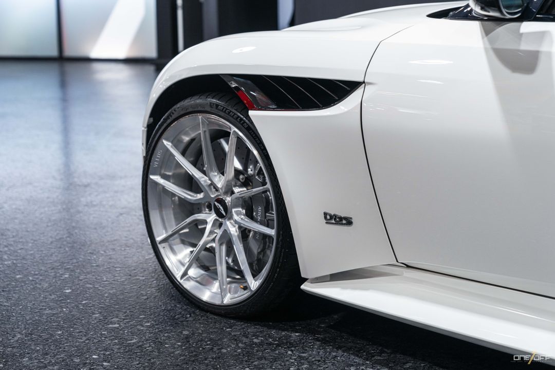 2019 Aston Martin DBS