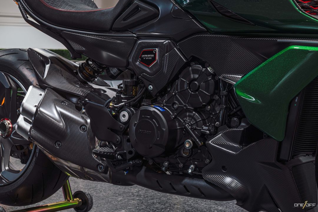 2024 Ducati Diavel V4 Bentley