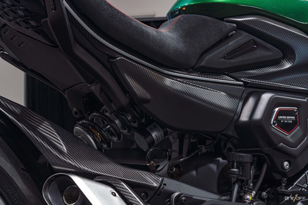 2024 Ducati Diavel V4 Bentley