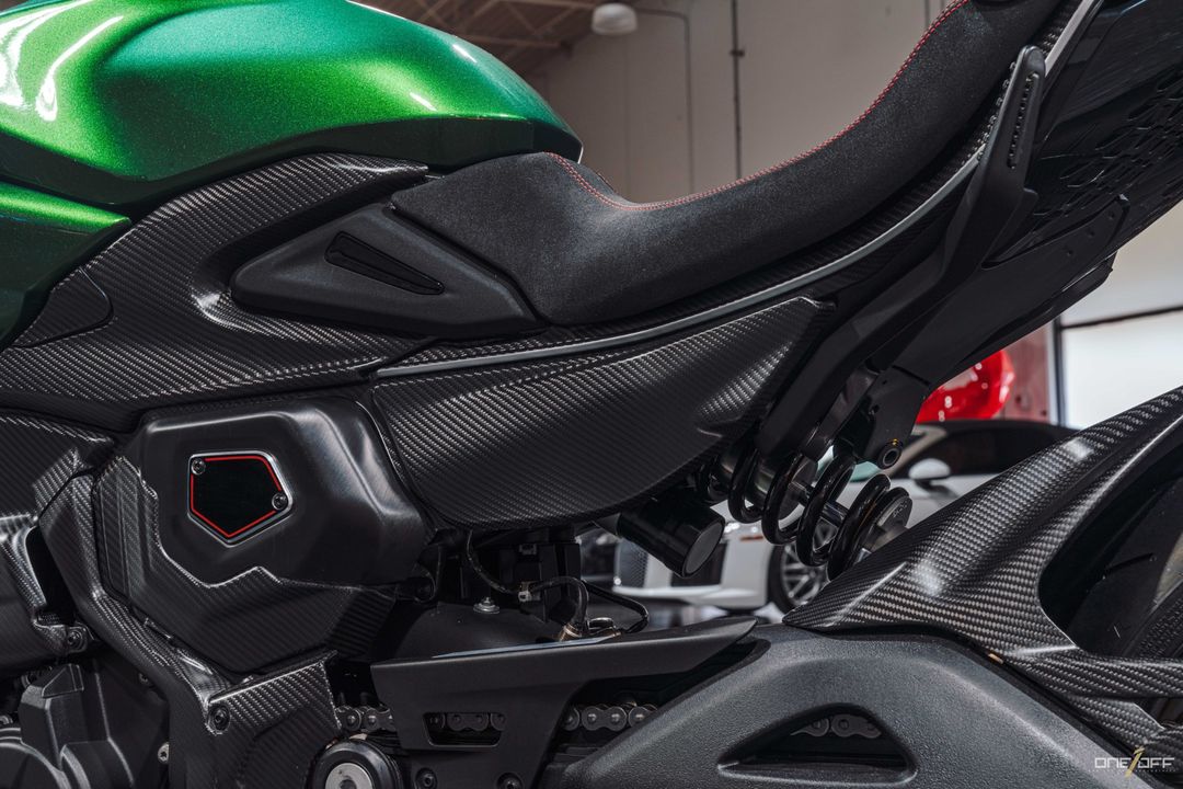 2024 Ducati Diavel V4 Bentley